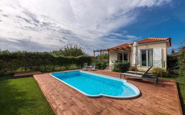 Venus Villa with Private Pool, 2min to the Beach