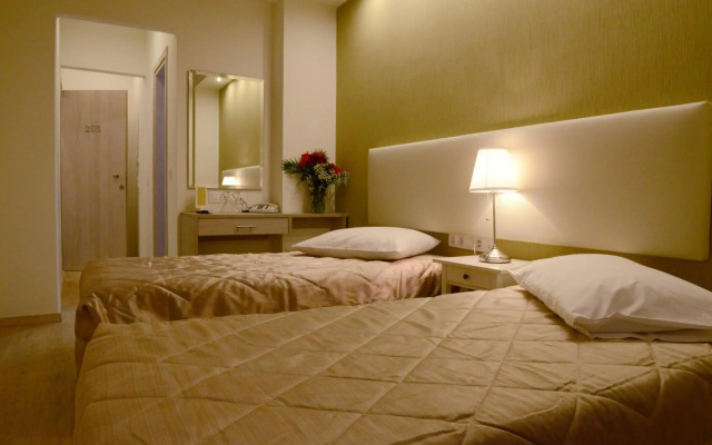 Phidias Hotel