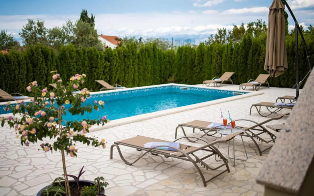 Villa Kontrada