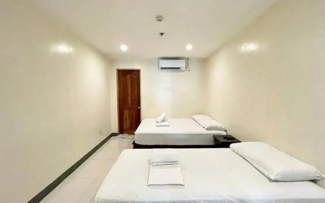 898 Berts Condotel