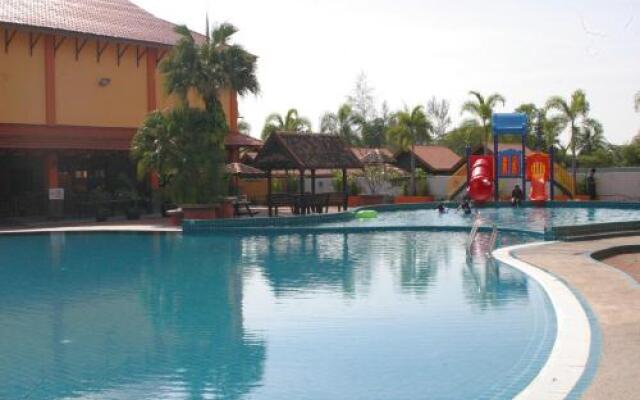 Tanjung Demong Beach Resort