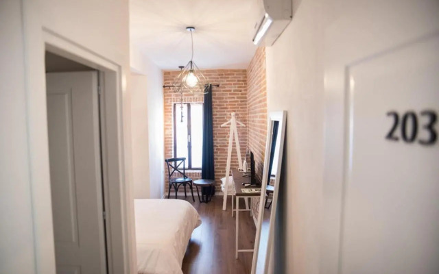 Old Bazaar Rooms