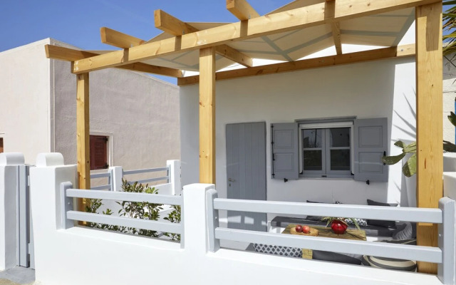 Lamina Guest House Perissa