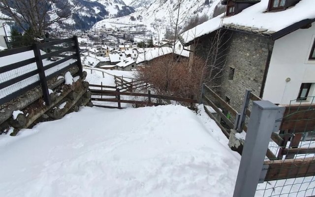 La Thuile all Apartment With 7 Beds With Terrace Garage car box Private