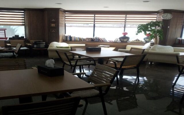 Lord Tourist Hotel