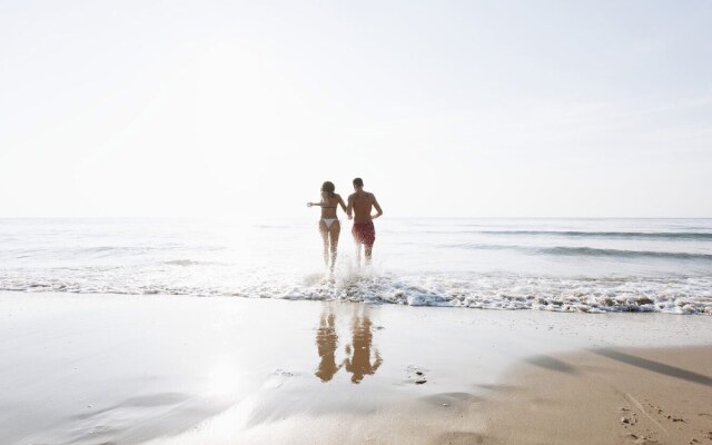 Southern Comfort - On the Pool