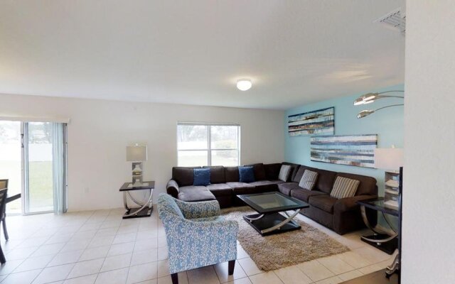 Crystal Cove Resort