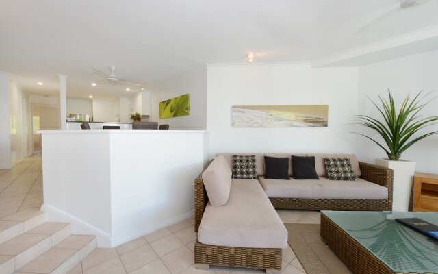 Seascape Holidays – Beachfront Terraces
