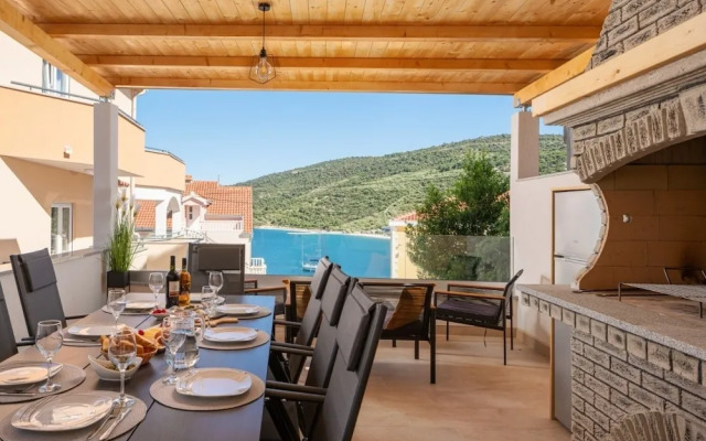 Lux 3 - Heated Pool - A6