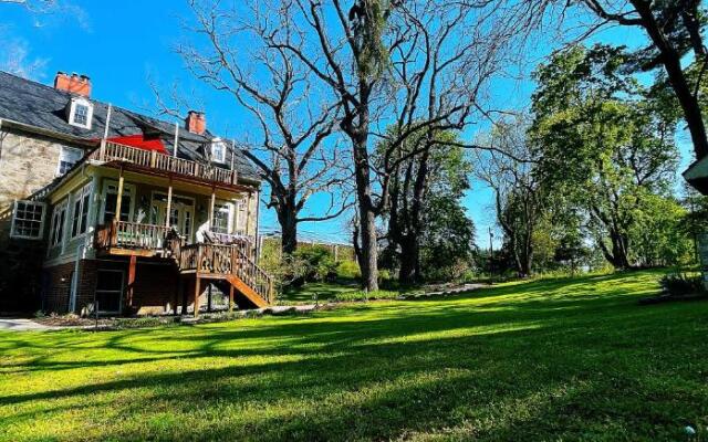 The Wayside Inn Bed & Breakfast