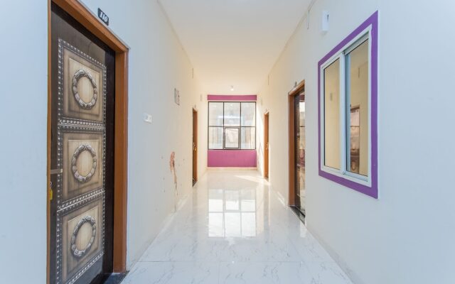 Oyo 27862 Shree Devina Palace