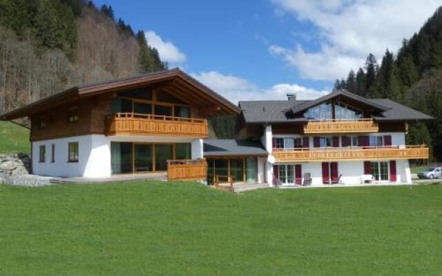 Charivari Alpenlodge
