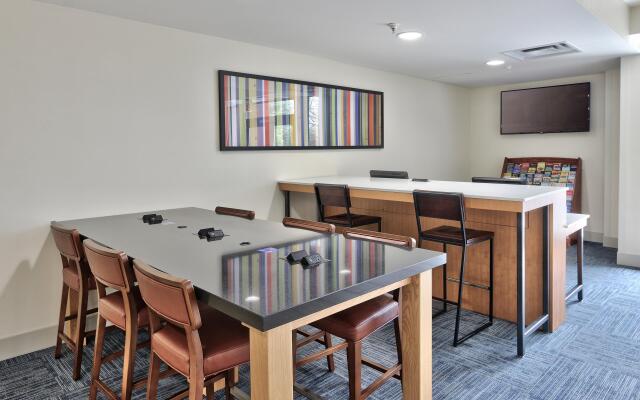 Holiday Inn Express & Suites Albuquerque Historic Old Town by IHG