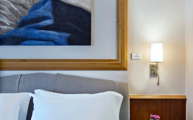 Renaissance Naples Hotel Mediterraneo