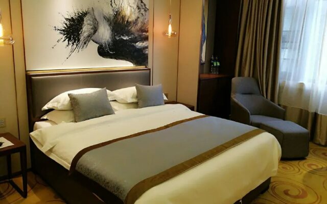 Donghu Grand Hotel