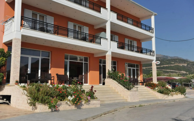 Dionysos Luxury Apartments
