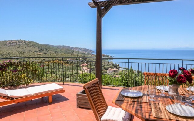 Three-room Apartment Porto Santo Stefano