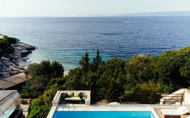 Anassa Mare