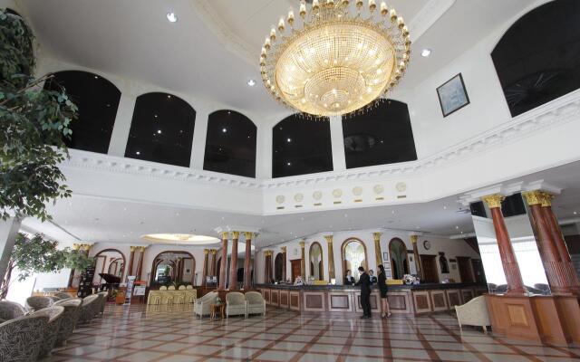 Royal Benja Hotel