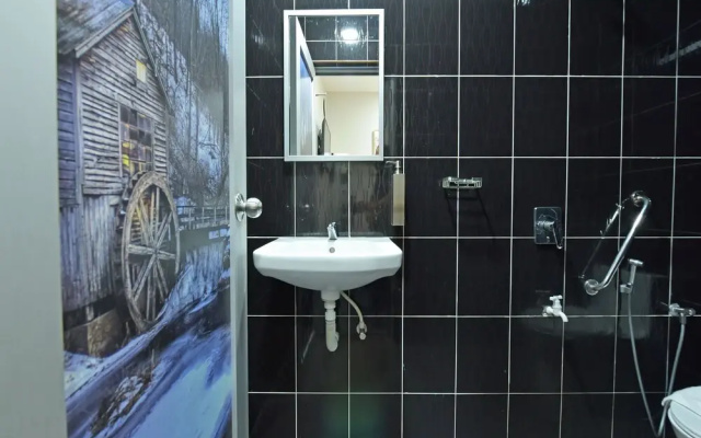 Super OYO Capital O 90687 Rs Hotel