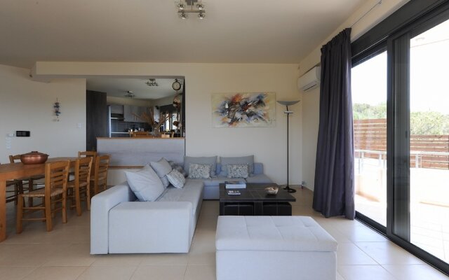Villa Nefeli - Six Bedroom Villa