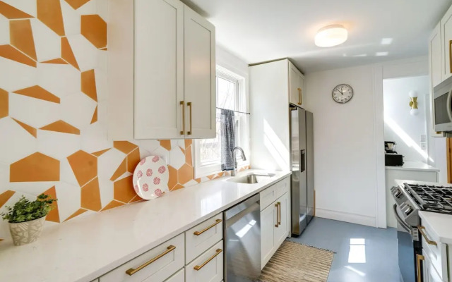 Updated Minneapolis Home in Howe Neighborhood!