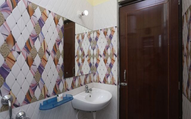 OYO 14429 Ritika Guest House