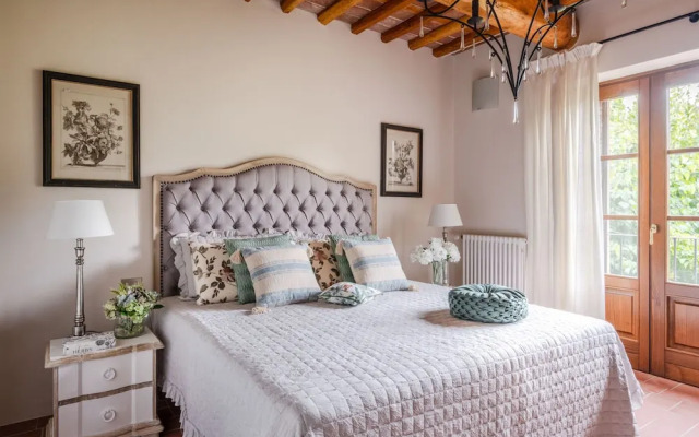 Valle del Sole Winery Farmhouse