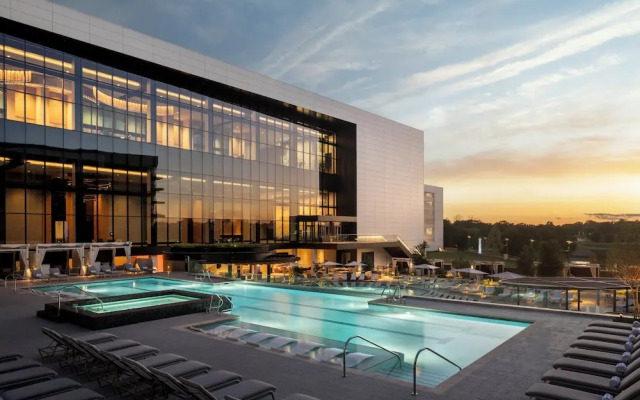 Loews Arlington