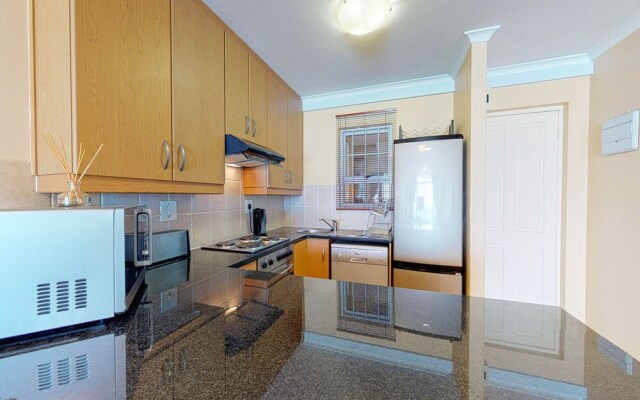 The Waves Crest Bloubergstrand