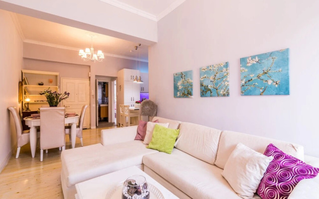 St Spyridon Cosy Apartment