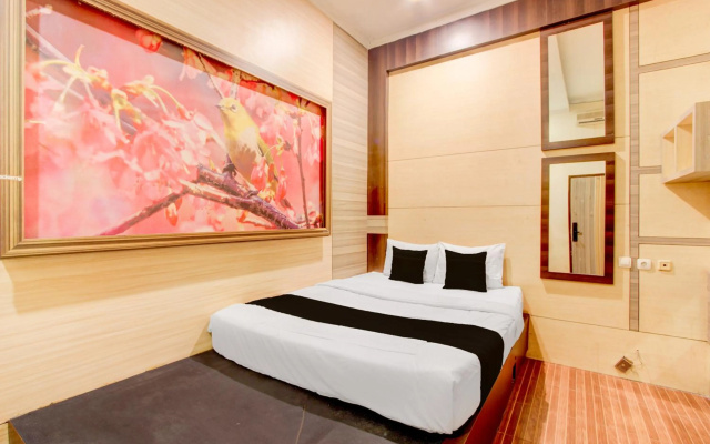 Hotel O near Maguwoharjo Stadium formerly Graha Ngaso – Guest Rooms – Sleman
