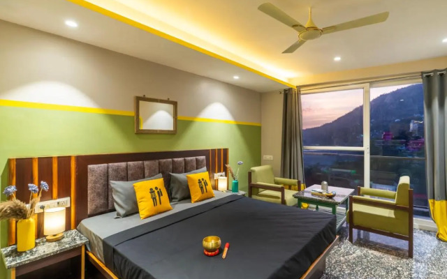 The Hosteller Rishikesh, Ganges