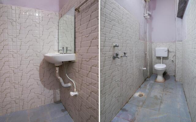 Hotel Holiday Inn by OYO Rooms