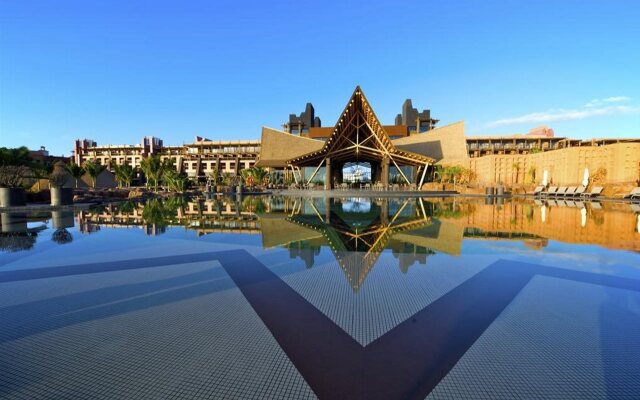 Lopesan Baobab Resort