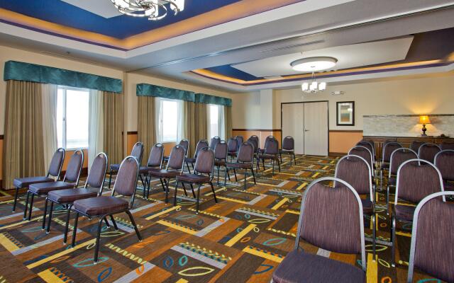 Holiday Inn Express Hotel & Suites Denver East-Peoria Street by IHG