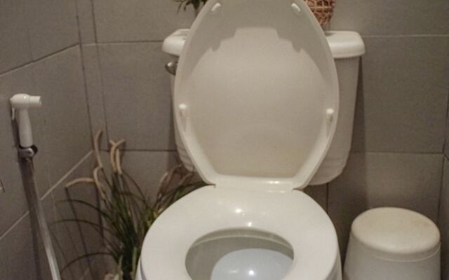 Some Rest Hostel Khao San