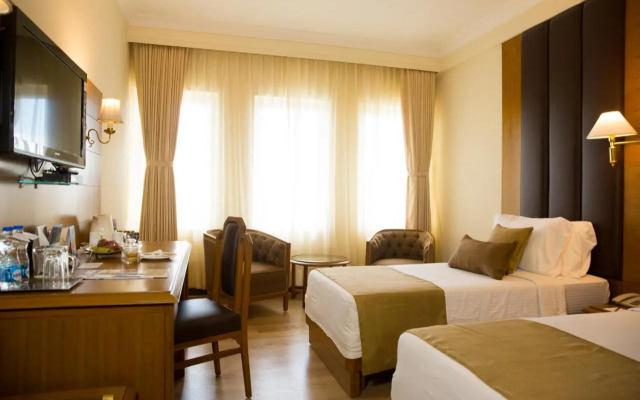 Peerless Hotel Kolkata