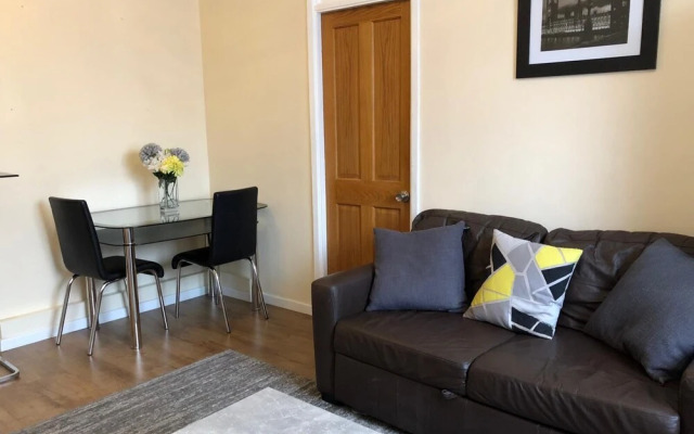 Entire Flat Very Comfortable 1 Bedroom London