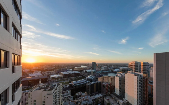 Meriton Suites Kent Street, Sydney