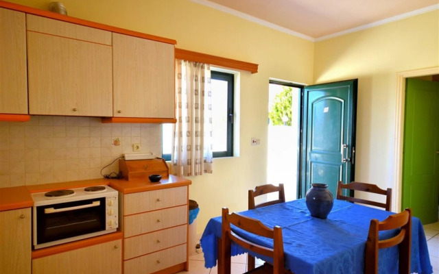 Aloni Suites