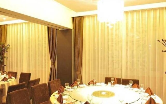 Wanjia Lakefront Hotel Changchun