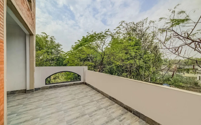Oyo 30398 Hotel Royal Residency