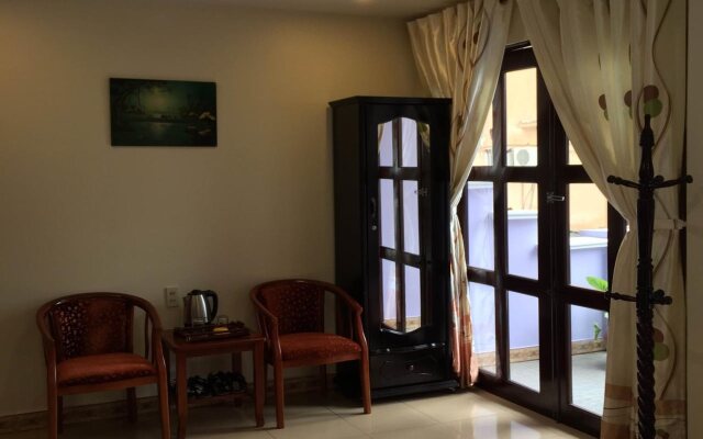 Sunny B Hotel