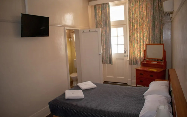 Castlereagh Hotel