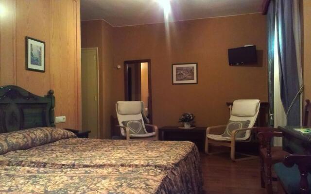 Edelweiss Hotel