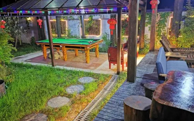 Yazhu Boutique Hostel