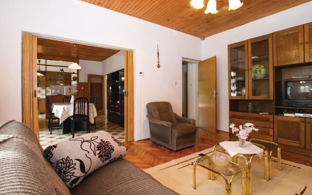 Stunning Home in Nedescina With Wifi and 3 Bedrooms