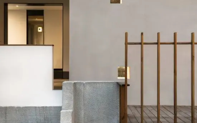 E-hotel