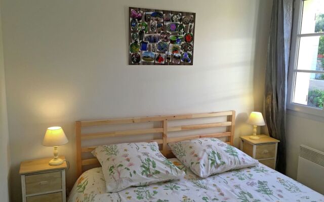 Country-style Villa With Private Pool, Walking Distance From Flayosc